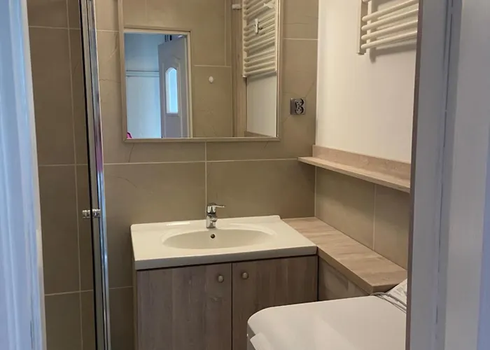 4-pokojowy Lägenhet